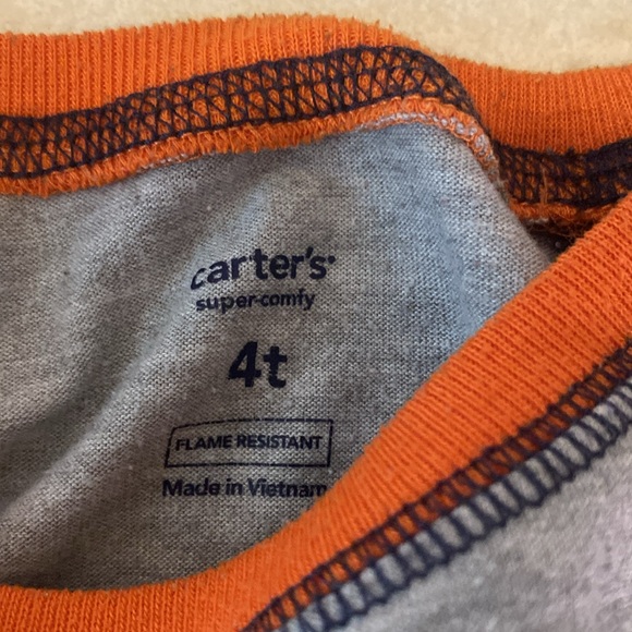 ♥️ CARTERS 4T boys shirt - Picture 2 of 2